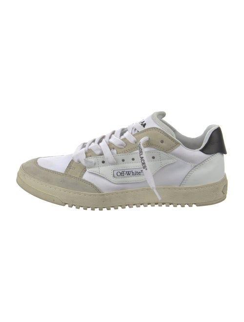 Off-White Off-Court 5.0 'Distressed White' Sneakers