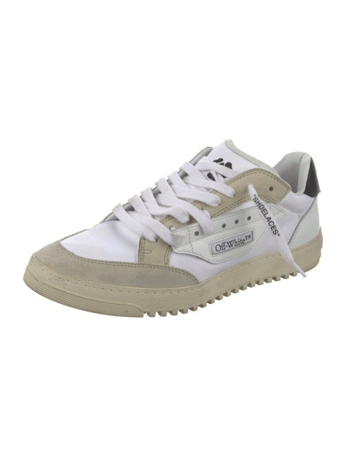 Off-White Off-Court 5.0 'Distressed White' Sneakers