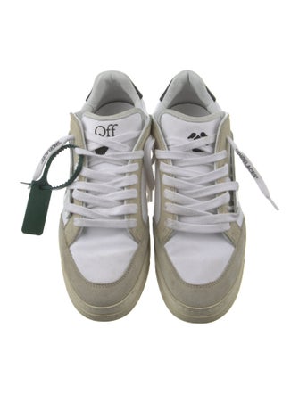 Off-White Off-Court 5.0 'Distressed White' Sneakers