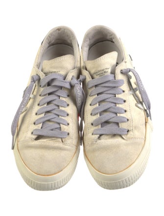 Off-White Vulc Low Sneakers