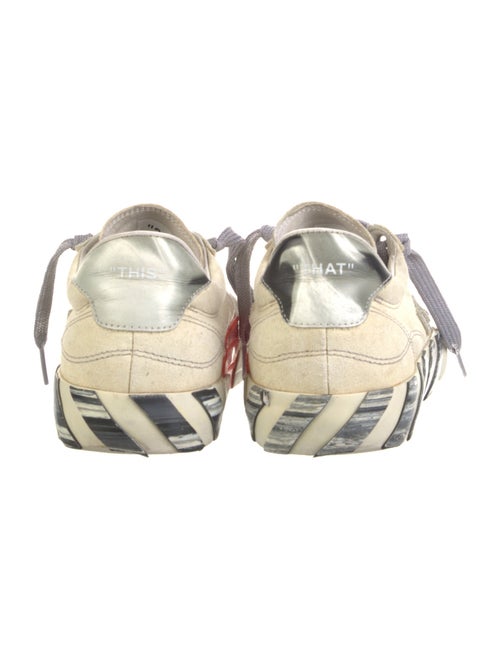 Off-White Vulc Low Sneakers