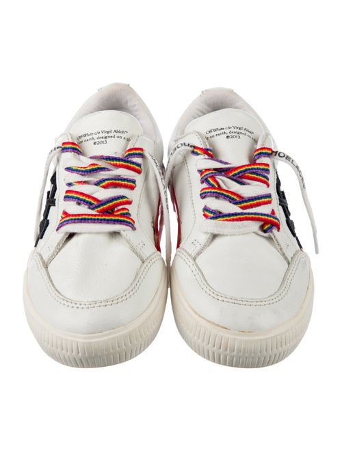 Off-White Vulcanized Low