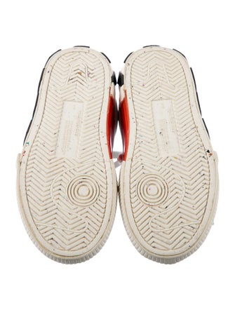 Off-White Vulcanized Low