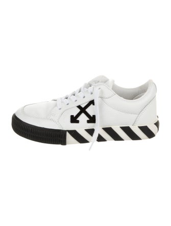 Off-White Vulc Low Sneakers