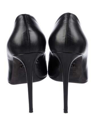 Off-White Leather Pumps