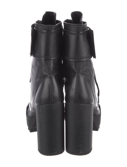 Off-White Leather Graphic Print Lace-Up Boots