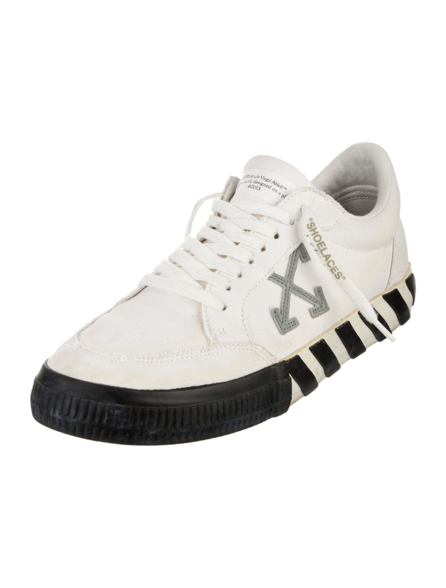 Off-White Vulc Low Sneakers