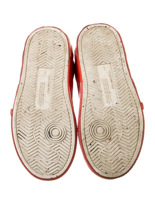 Off-White Arrows Low Top Sneakers