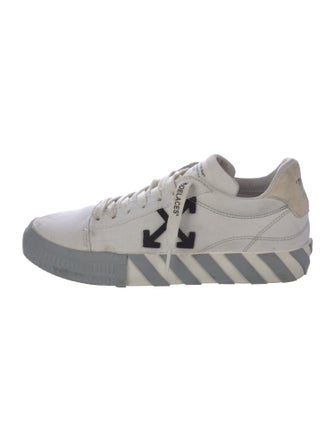 Off-White Vulc Low Sneakers