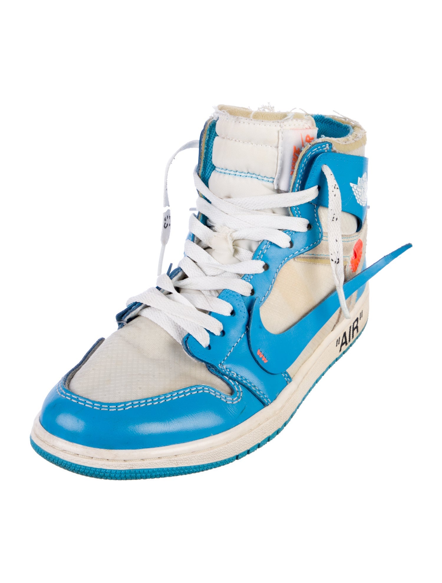 Off-White x Jordan 1 Retro High 'University Blue' Sneakers