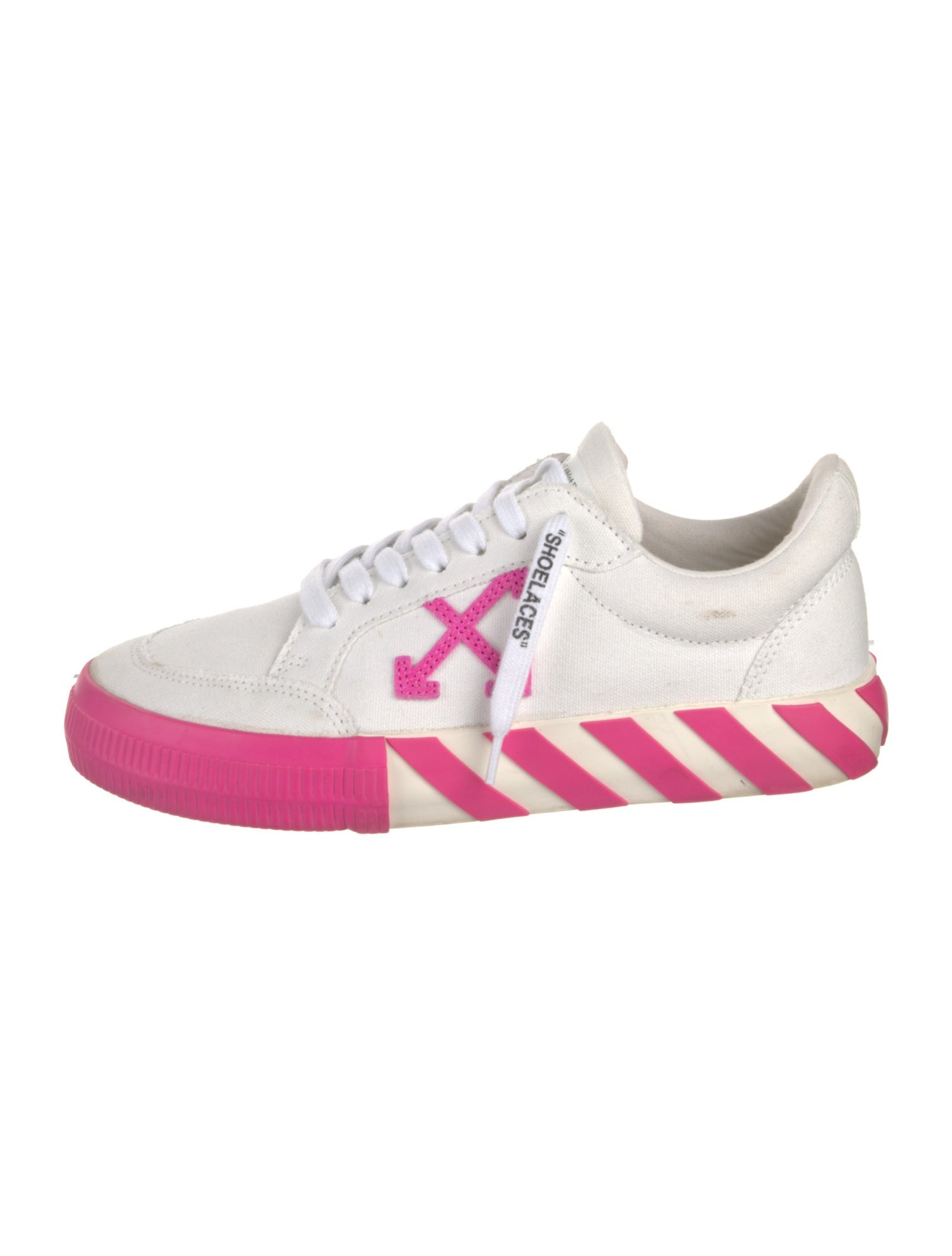 off white arrow low top neon