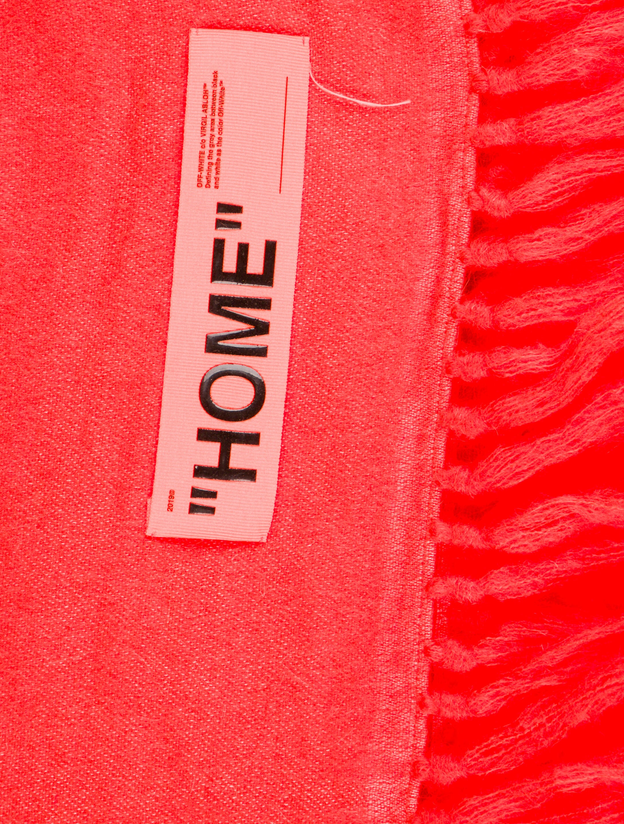 Off-White Arrows Throw Blanket w/ Tags