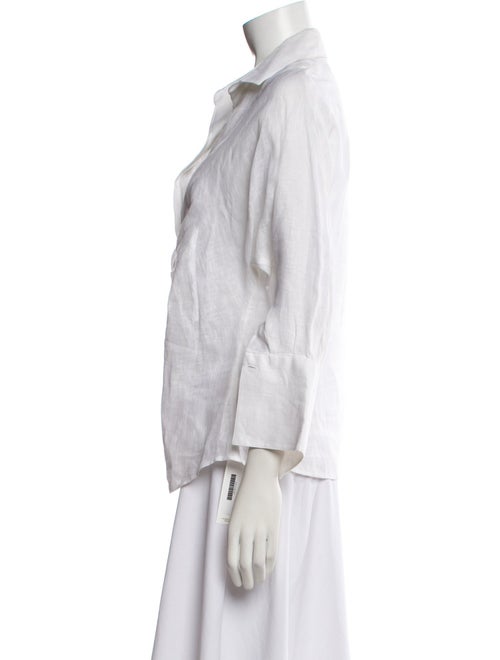 100% Capri Linen Three-Quarter Sleeve Button-Up Top