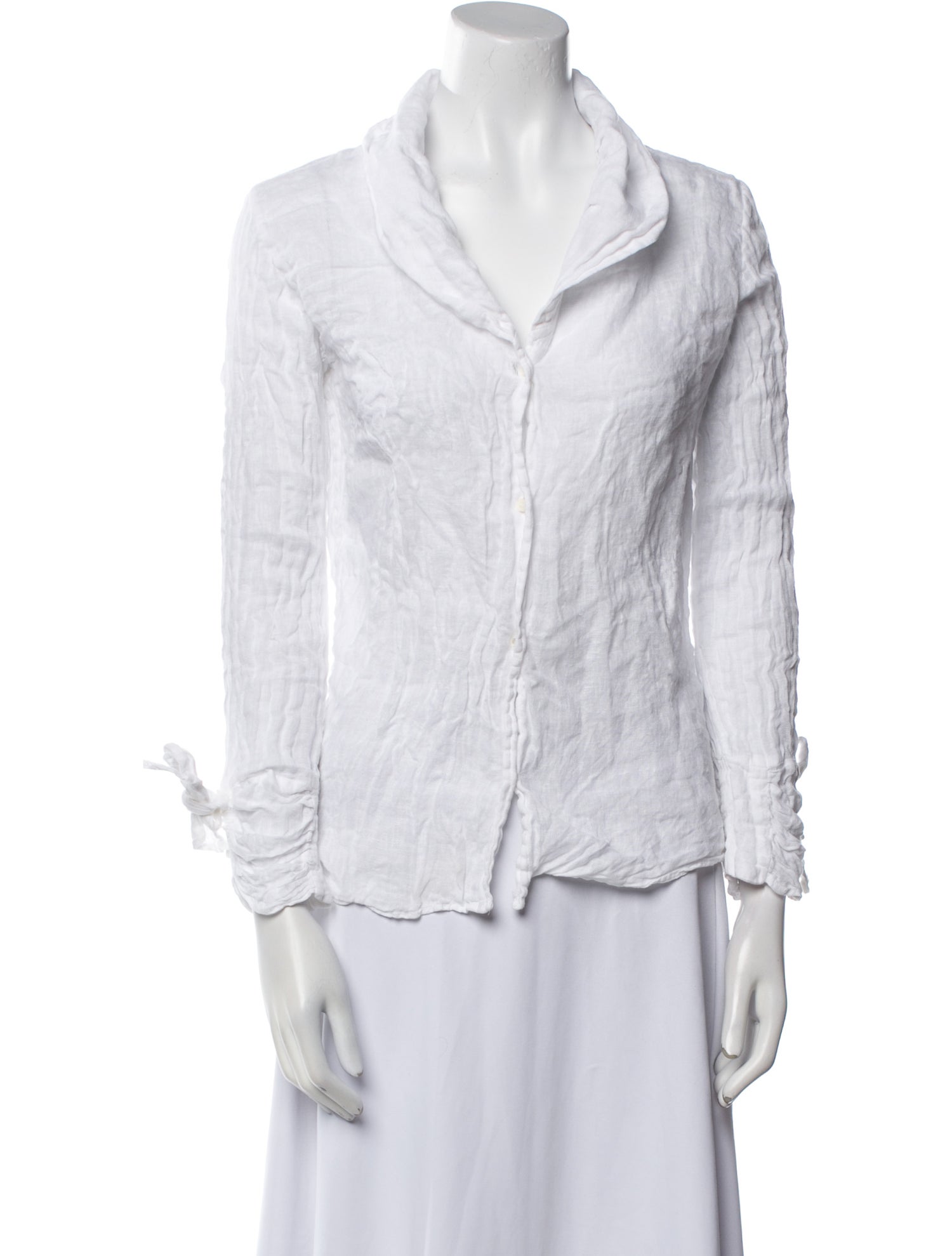 100% Capri Linen Three-Quarter Sleeve Button-Up Top