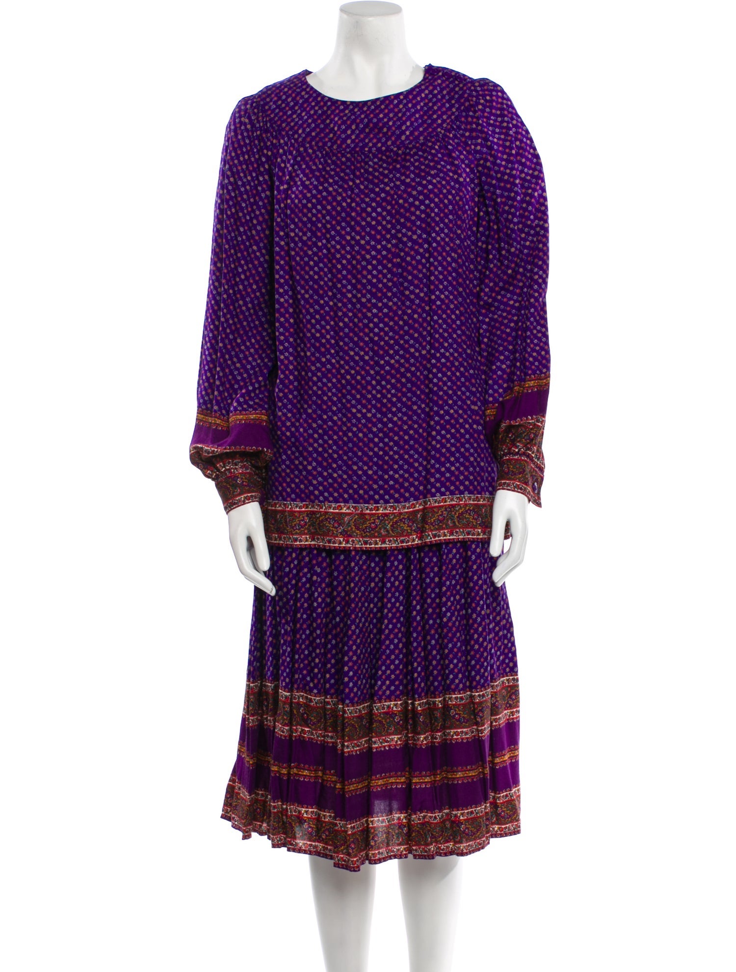 Oscar de la Renta Polka Dot Print Pleated Accents Skirt Set