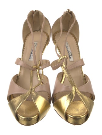 Oscar de la Renta Leather T-Strap Pumps