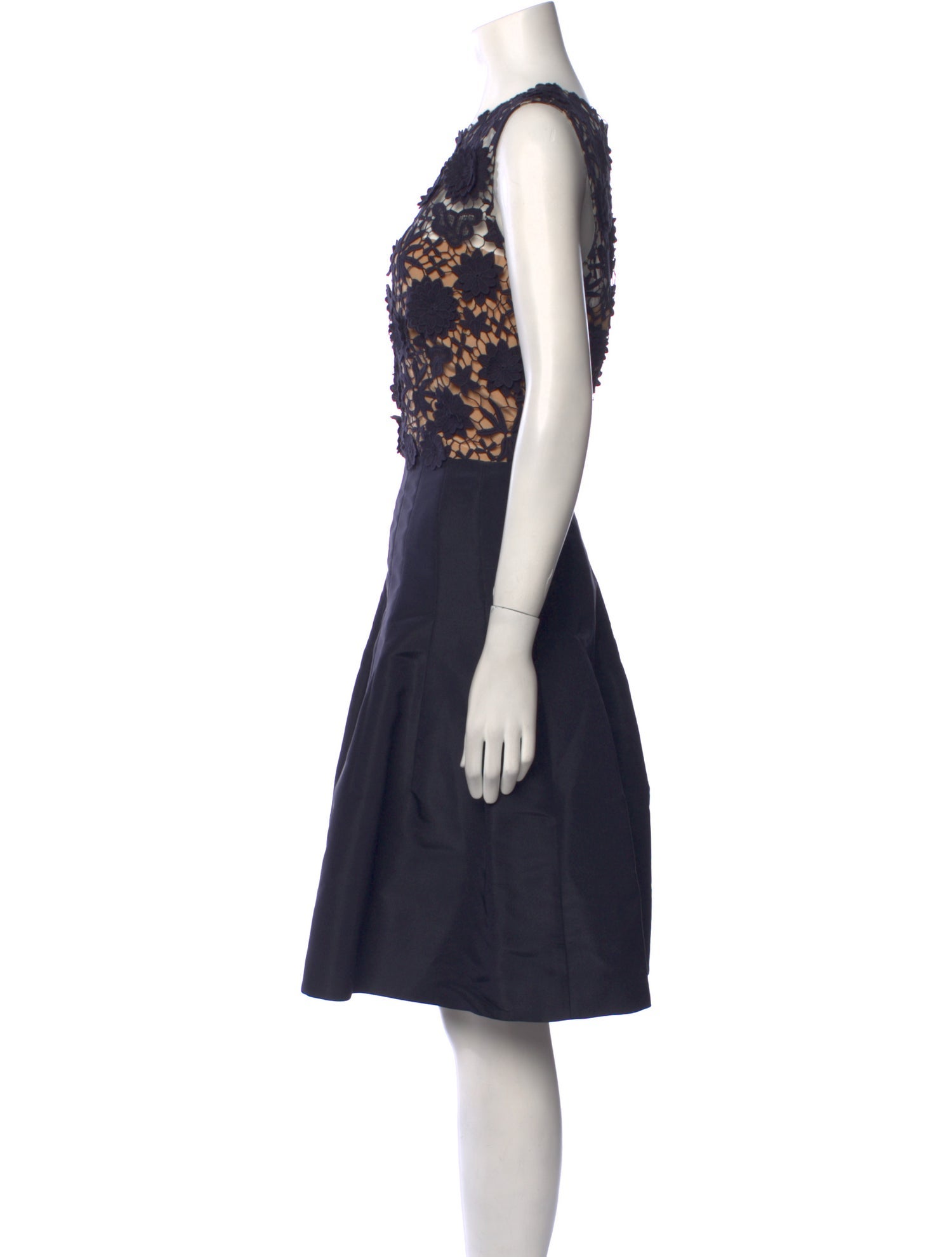 Oscar de la Renta Bateau Neckline Knee-Length Dress w/ Tags