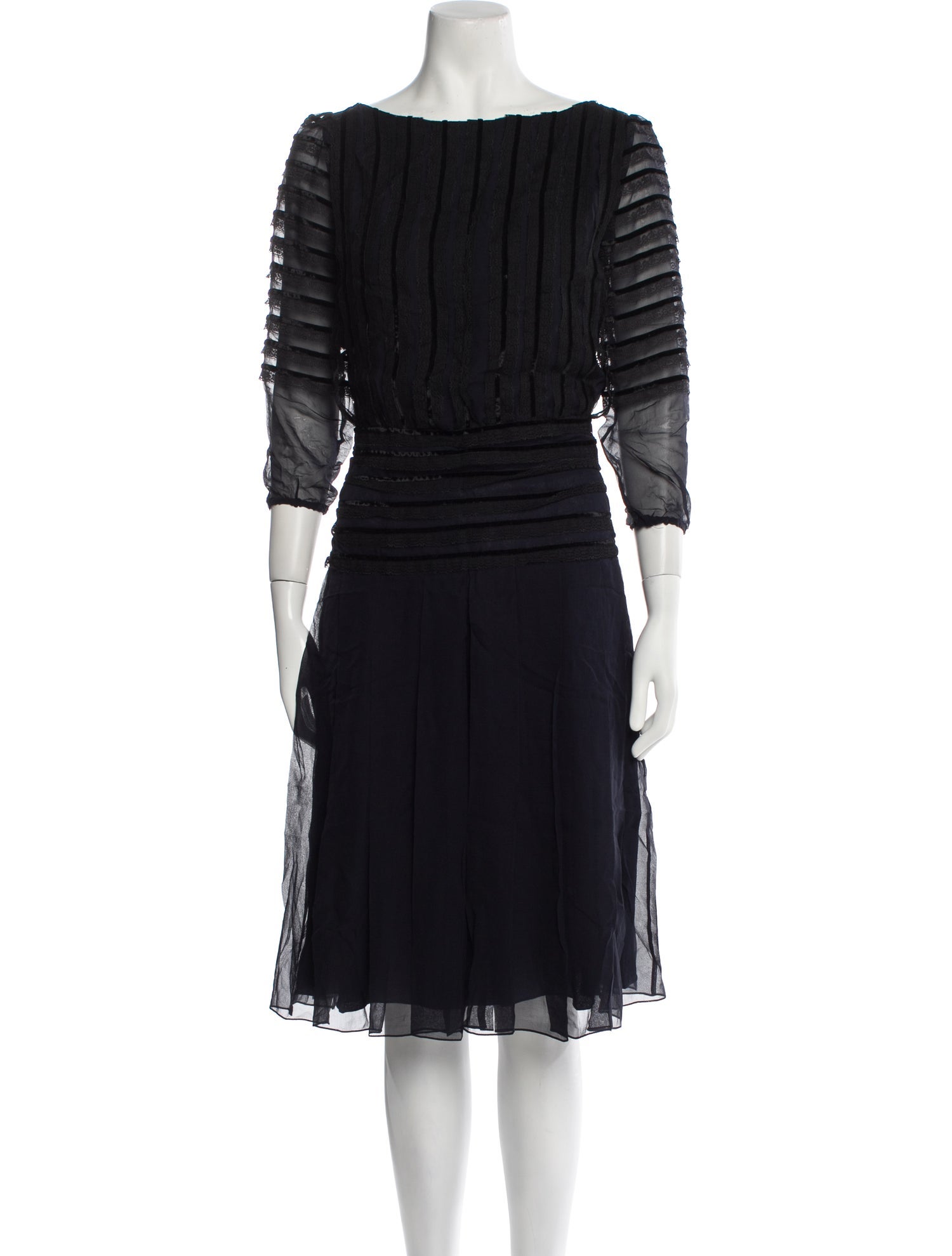 Oscar de la Renta Bateau Neckline Knee-Length Dress