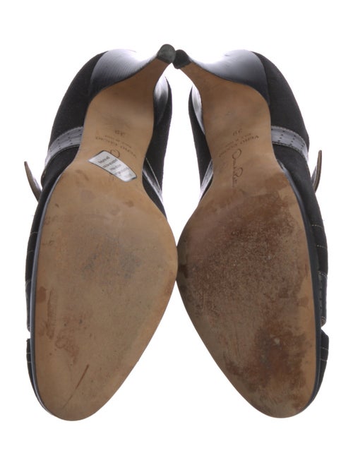 Oscar de la Renta Suede Pumps