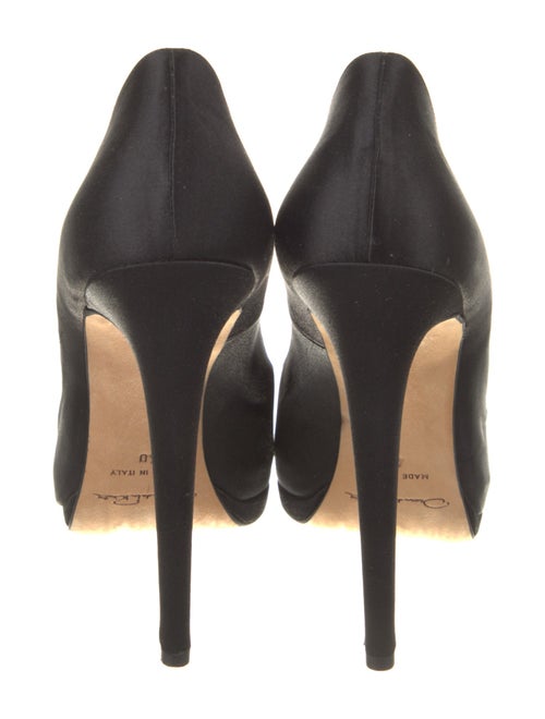 Oscar de la Renta Satin Pumps