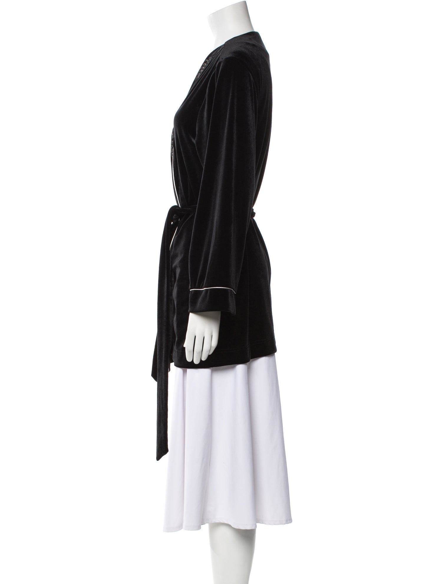 Oscar de la Renta Embroidered Accent Robe