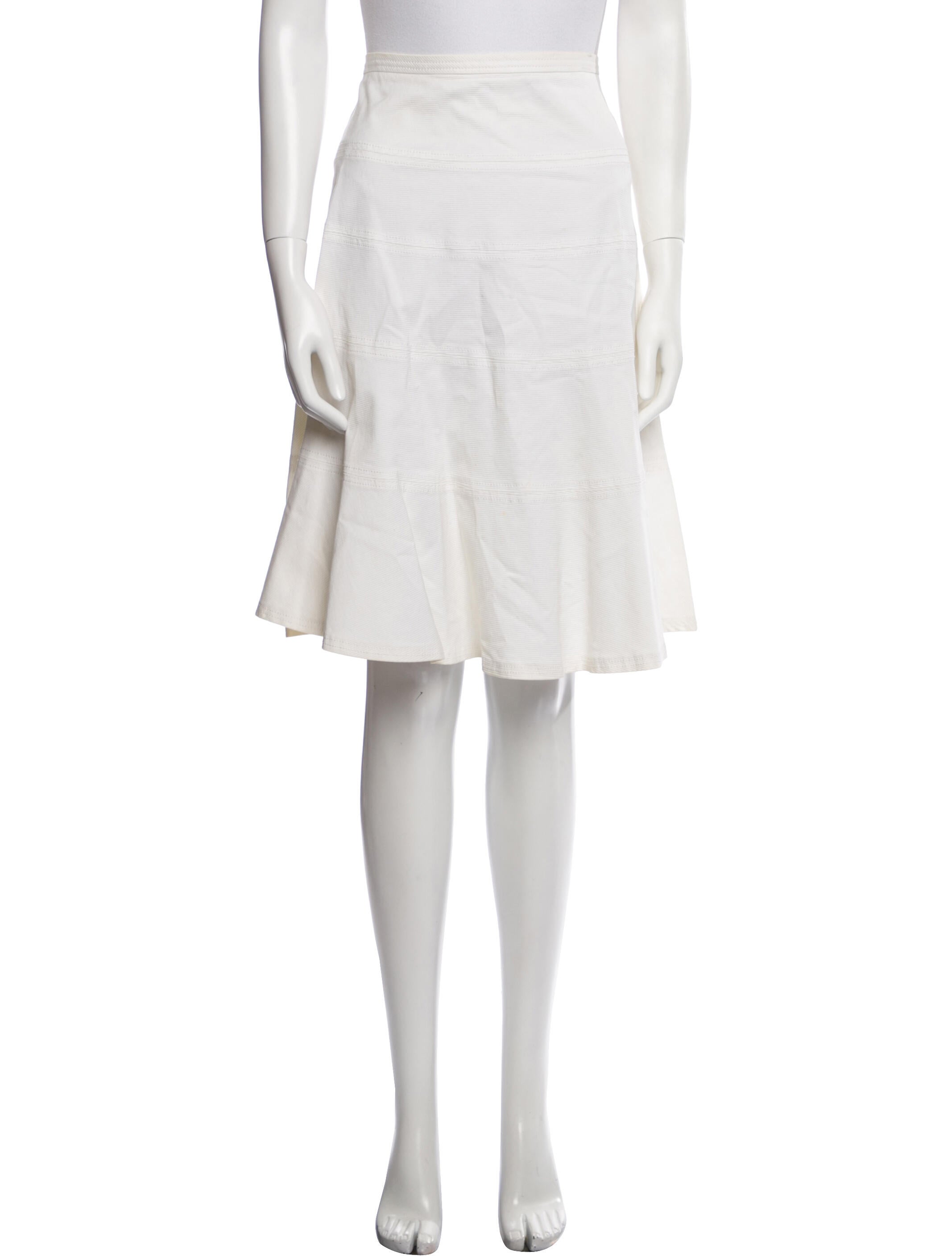 Oscar de la Renta Pleated Accents Knee-Length Skirt