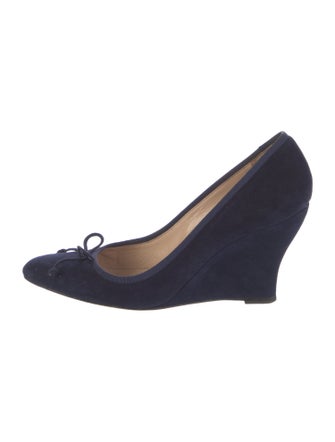 Oscar de la Renta Suede Bow Accents Pumps