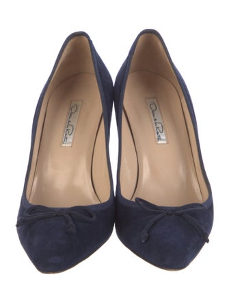Oscar de la Renta Suede Bow Accents Pumps
