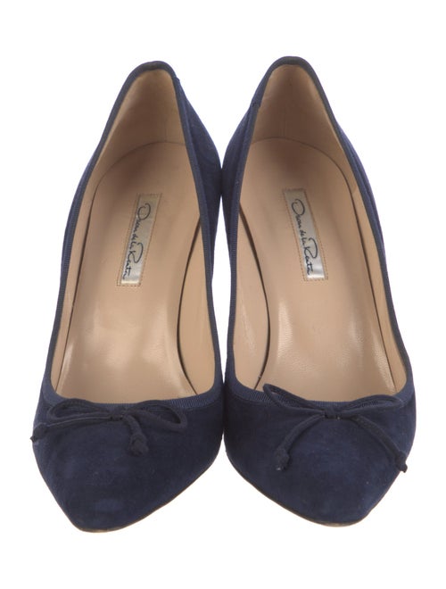 Oscar de la Renta Suede Bow Accents Pumps