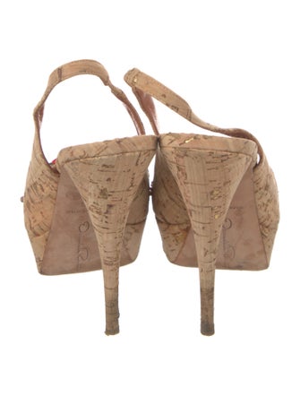 Oscar de la Renta Crystal Embellishments Slingback Pumps