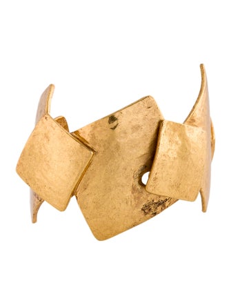 Oscar de la Renta Hammered Wide Toggle Bracelet