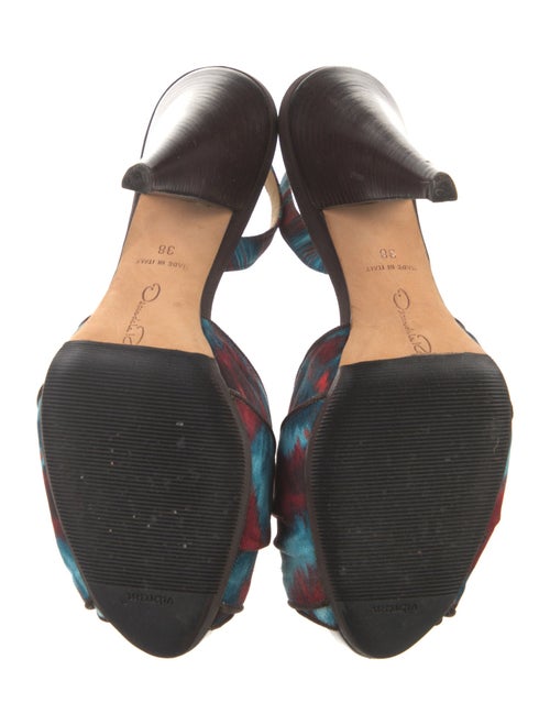 Oscar de la Renta Canvas Printed Slingback Pumps