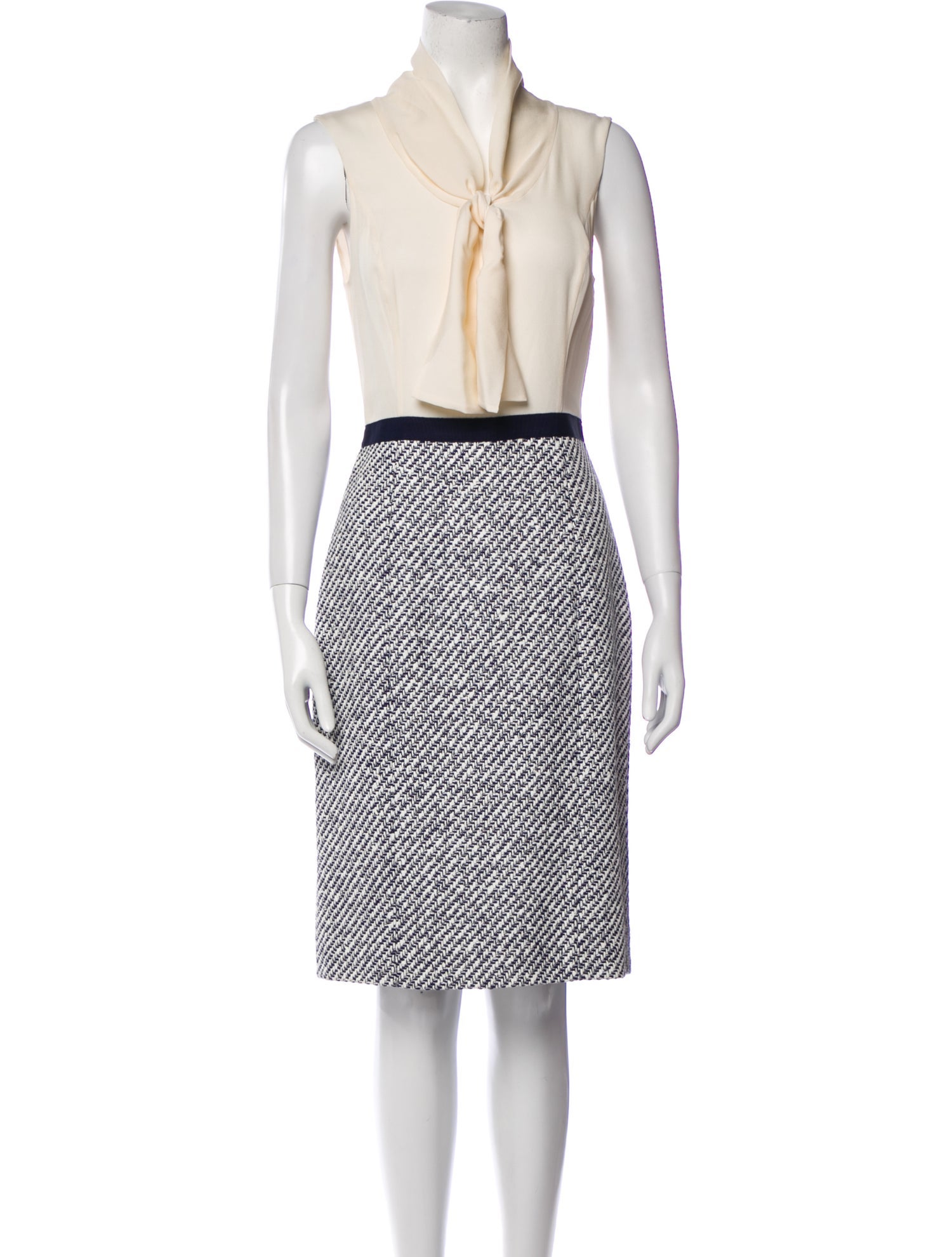 Oscar de la Renta Silk Knee-Length Dress