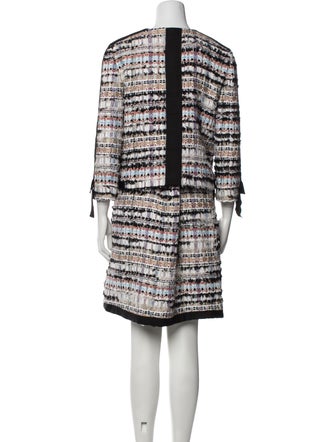 Oscar de la Renta Tweed Pattern Fringe Trim Accent Skirt Suit