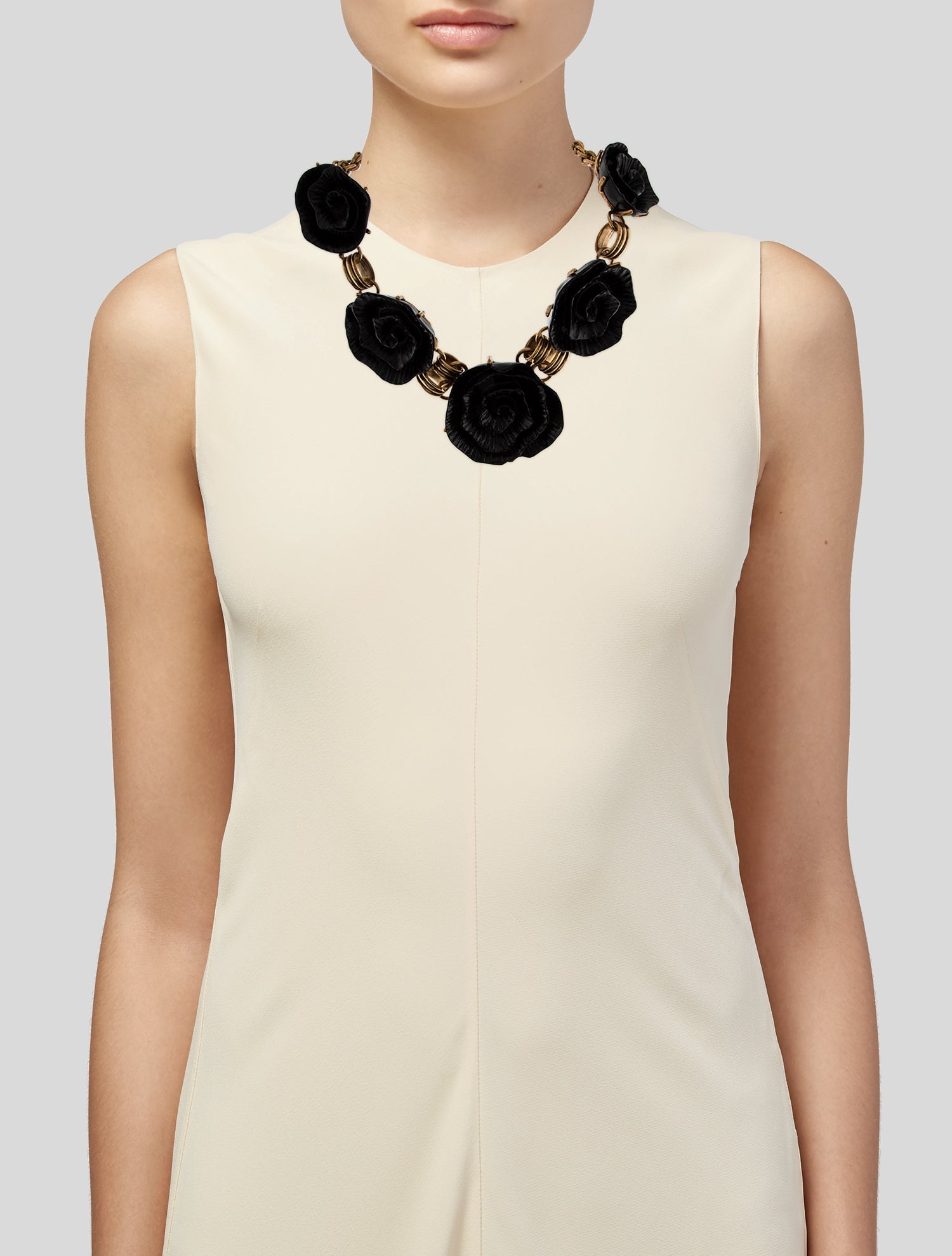 Oscar de la Renta Resin Flower Collar Necklace