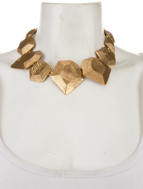 Oscar de la Renta Geometric Textured Choker Necklace