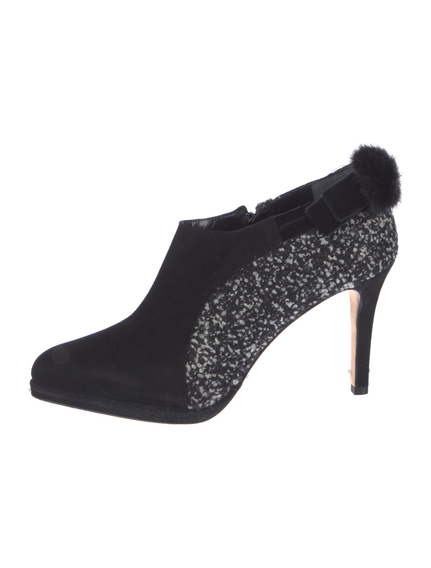 Oscar de la Renta Suede Bow Accents Pumps