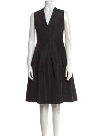 Oscar de la Renta V-Neck Knee-Length Dress