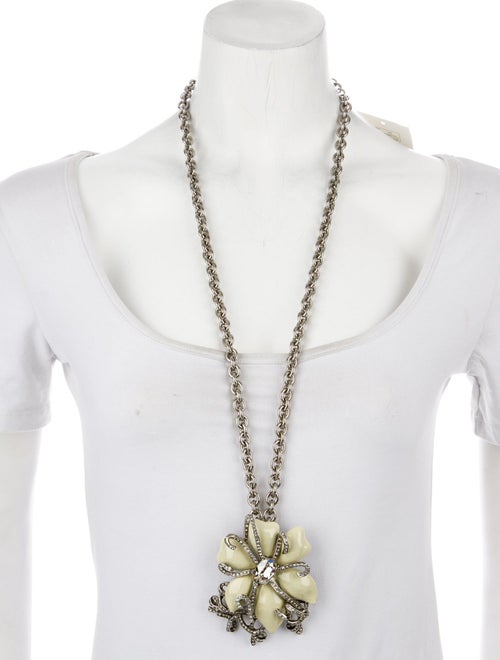 Oscar de la Renta Crystal & Enamel Flower Brooch Pendant Necklace