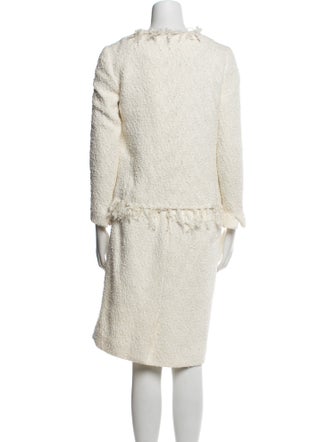 Oscar de la Renta Tweed Pattern Fringe Trim Accent Skirt Suit