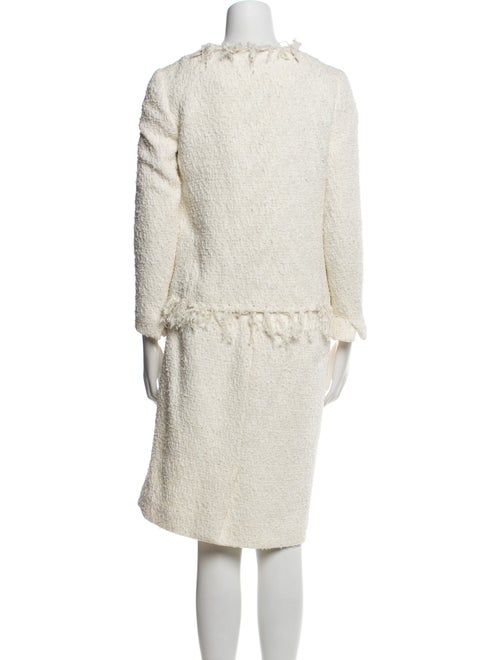 Oscar de la Renta Tweed Pattern Fringe Trim Accent Skirt Suit