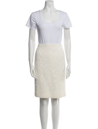 Oscar de la Renta Tweed Pattern Fringe Trim Accent Skirt Suit