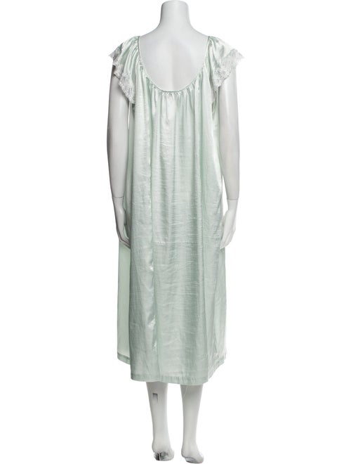 Oscar de la Renta Lace Trim Embellishment Nightgown
