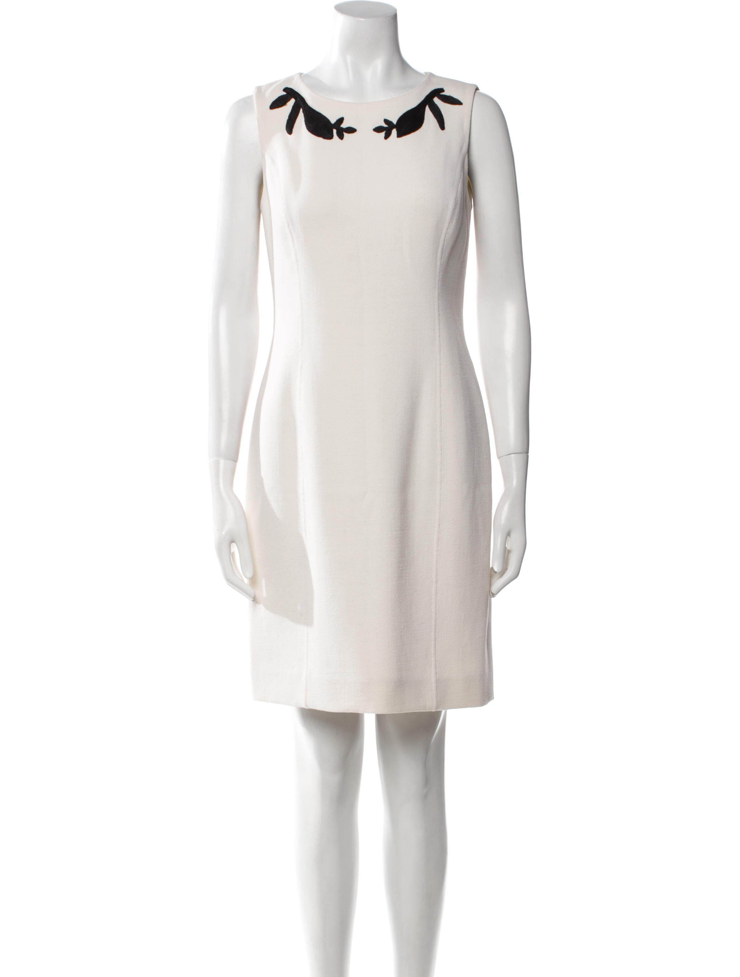 Oscar de la Renta Virgin Wool Embroidered Accent Dress Set