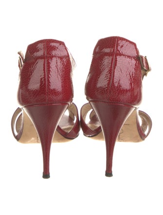 Oscar de la Renta Patent Leather T-Strap Sandals