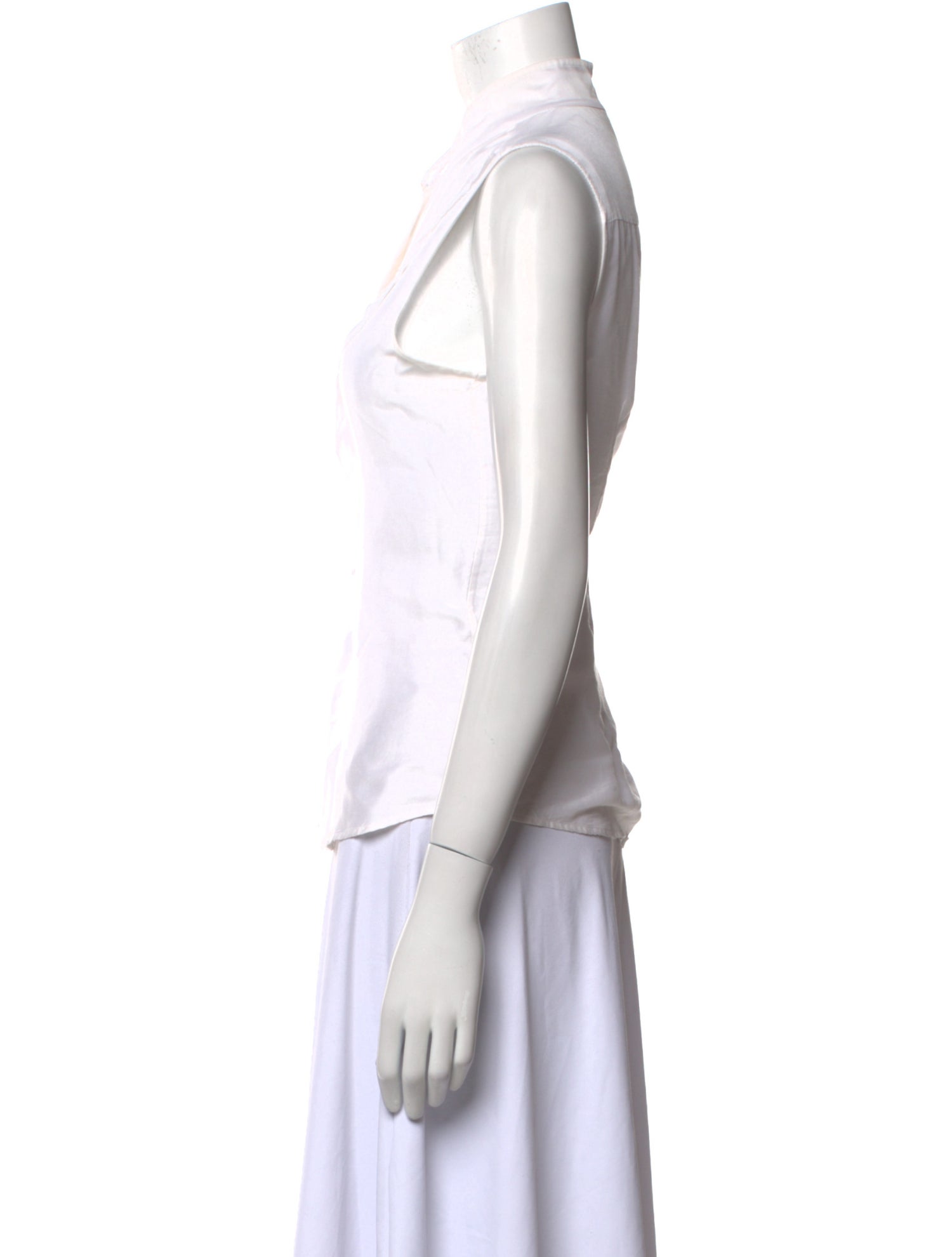 Oscar de la Renta Mock Neck Sleeveless Button-Up Top