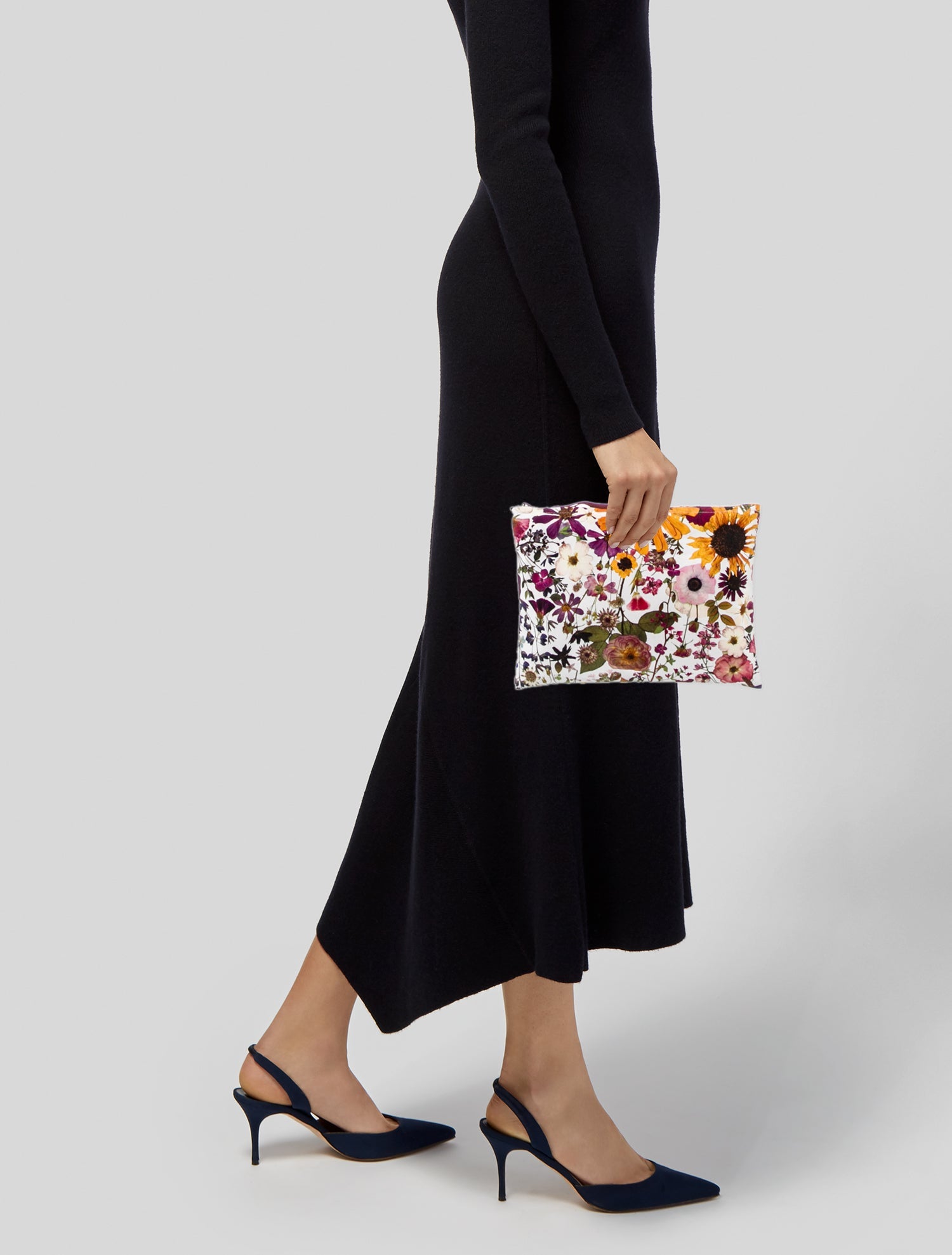 Oscar de la Renta Canvas Clutch
