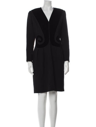 Oscar de la Renta V-Neck Knee-Length Dress