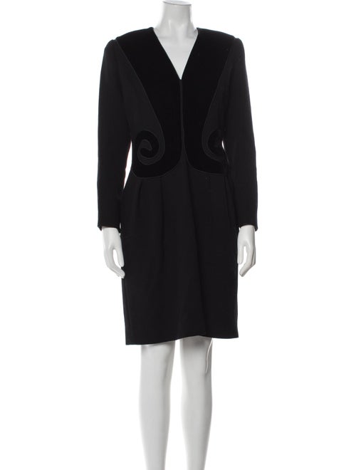 Oscar de la Renta V-Neck Knee-Length Dress