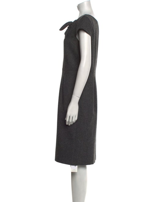 Oscar de la Renta Bateau Neckline Knee-Length Dress